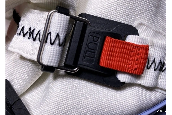 Yard Sachs' AH7767-101 - Mars Overshoe Nike 'Tom 1002